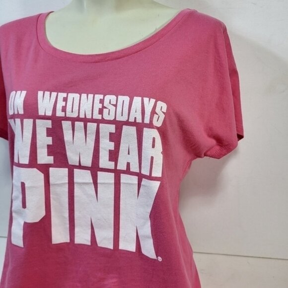 Mean Girls Pink inchOn Wednesdays We Wear Pinkinch T-Shirt - Picture 3 of 4
